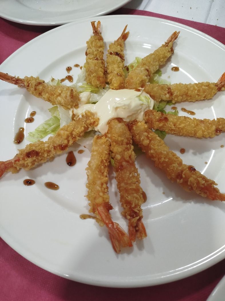 Langostinos crujientes con salsa mayonesa y reducción de módena